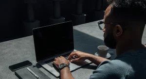 Microsoft 365 vs Google Workspace: Which One Suits a Small Aussie Business?