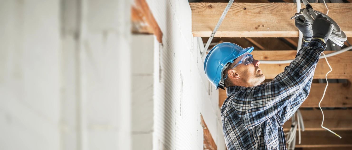 Read more about the article 5 Things Your Tradie Website Needs to Turn Visitors Into Customers